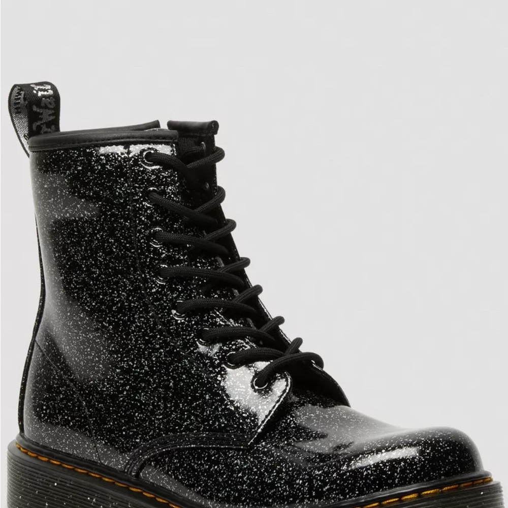 ❤️Dr. Martens NWT Black Combat Boots.  Size 5. - Picture 2 of 15